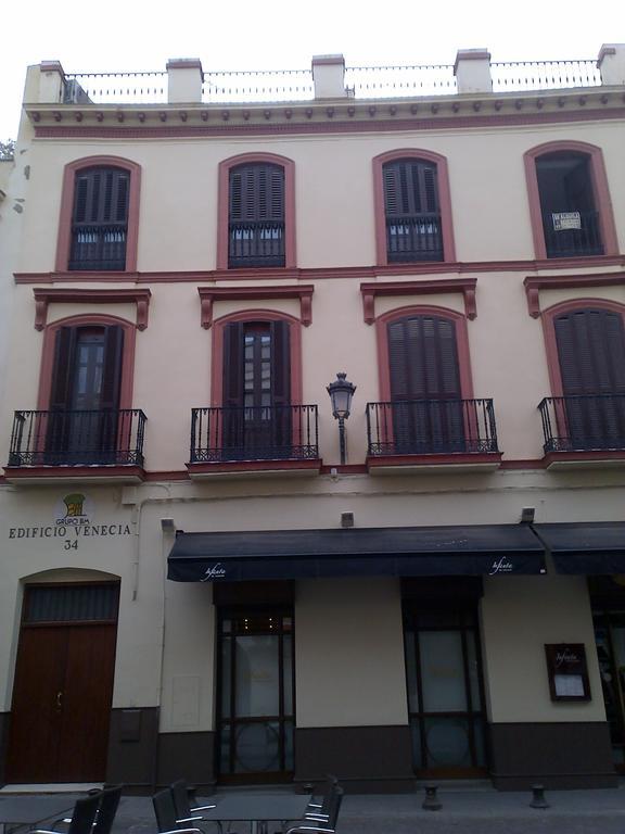 Apartamento Venecia Arenal Apartment Sevilla Exterior foto